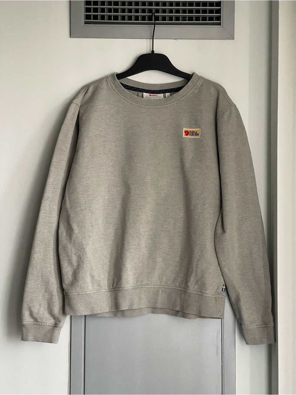 FJALLRAVEN Vardag Crewneck Sweater in Gray